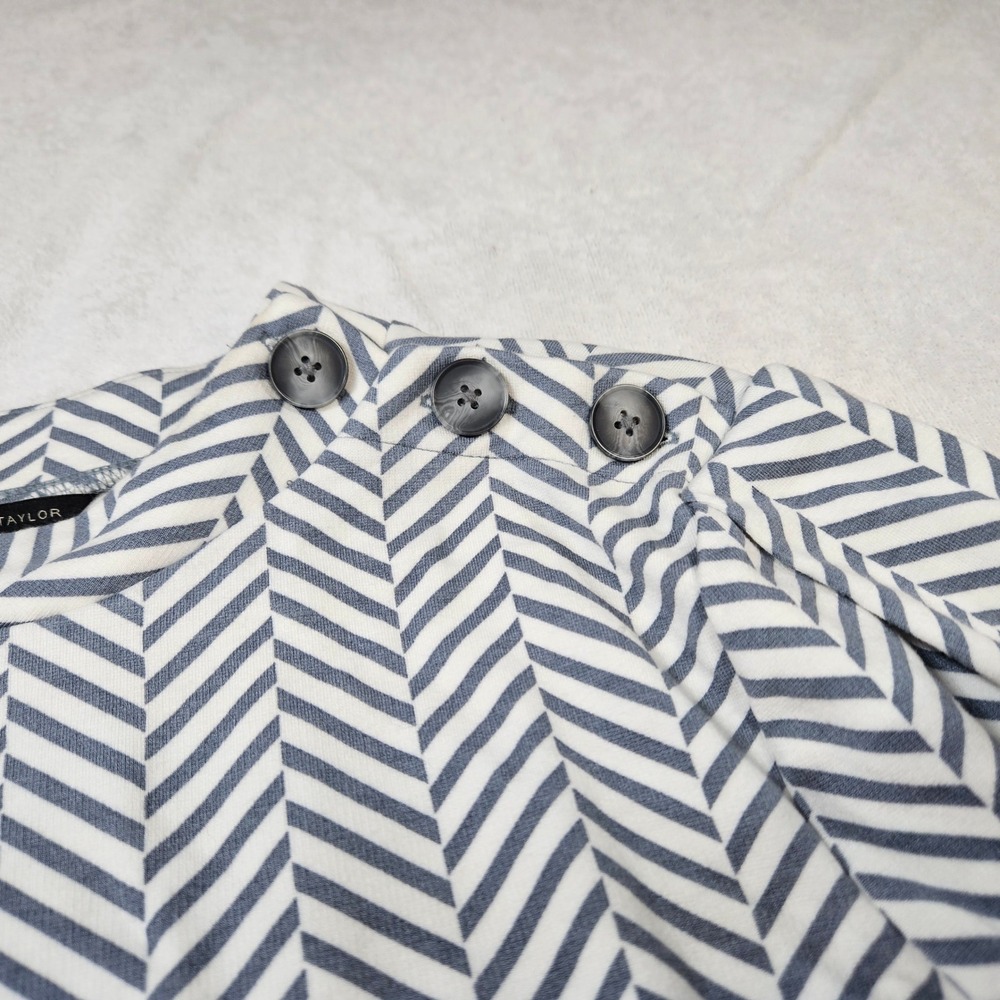 Ann Taylor Womens Blue White Chevron Mock Neck Button Shoulder Top Size Medium - Picture 2 of 7
